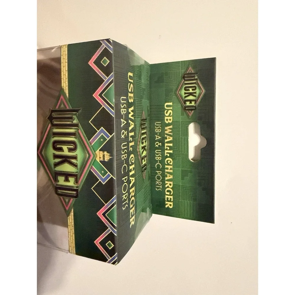 Wicked USB Wall Charger NEW